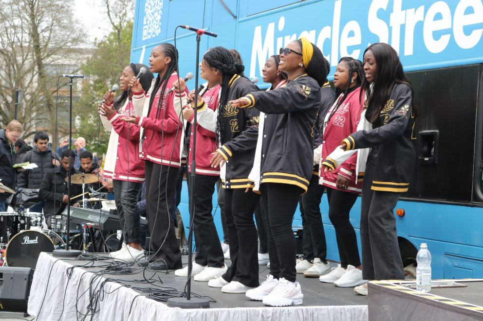 Churches in Southampton Come Together for Huge Outdoor Service