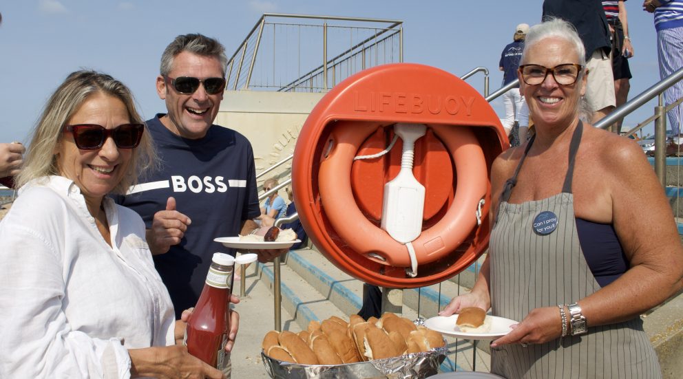 Milford on Sea Church Gives Blessings on the Beach