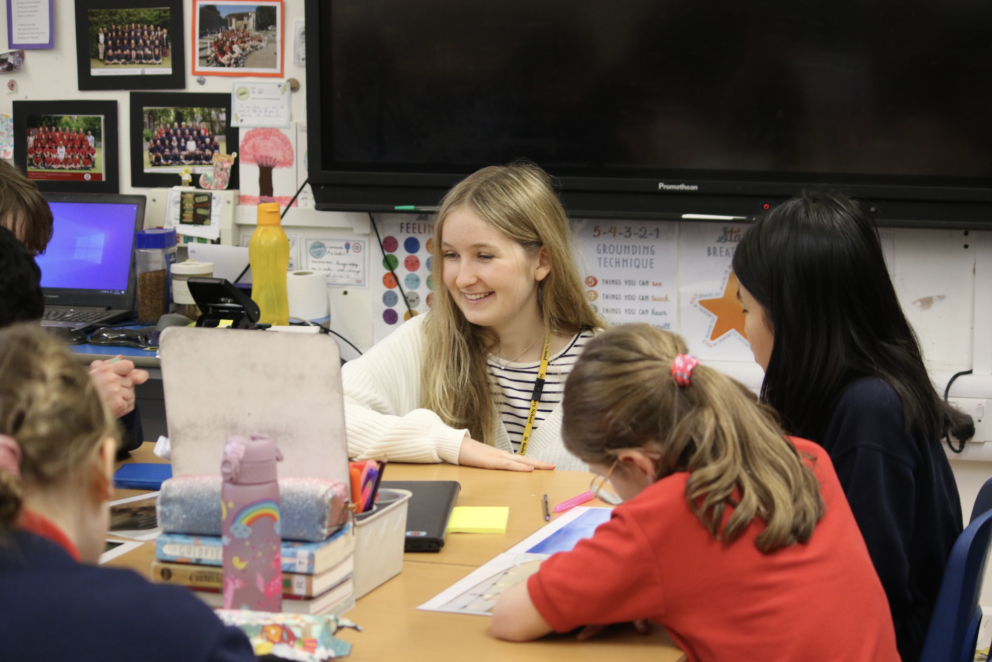 University Students Visit Schools to Encourage Welcoming Children Seeking Sanctuary